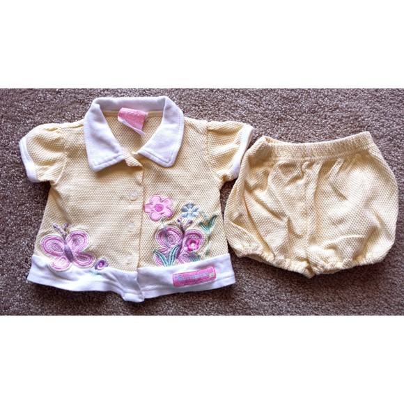 Girl's Size 0-3 M Months Two Pc Teddy Boom Yellow Butterfly Dress & Bloomer Set - Picture 1 of 6